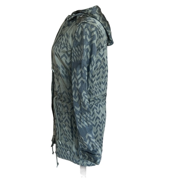 LORNA JANE BLACK WINDBREAKER ANIRAK JACKET AZTEC PRINT SIZE SMALL - Picture 4 of 10